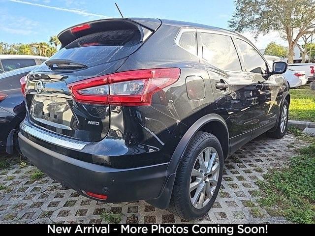 used 2021 Nissan Rogue Sport car, priced at $17,506