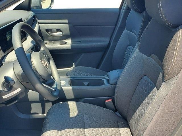 new 2025 Nissan Kicks car, priced at $24,997