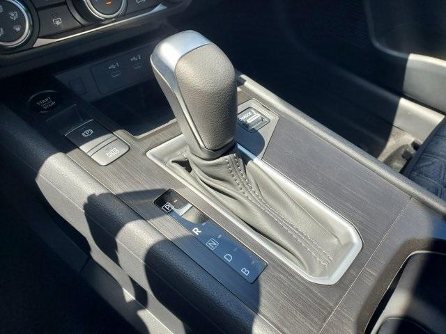 new 2025 Nissan Kicks car, priced at $24,997