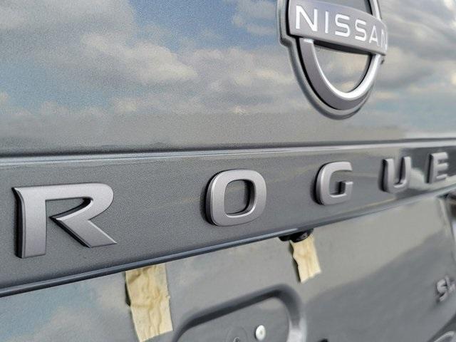 new 2025 Nissan Rogue car, priced at $33,332