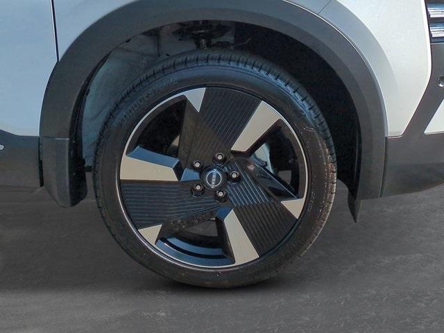 new 2025 Nissan Kicks car, priced at $26,296