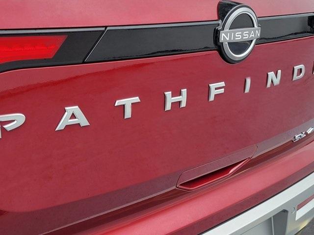 new 2025 Nissan Pathfinder car, priced at $40,704