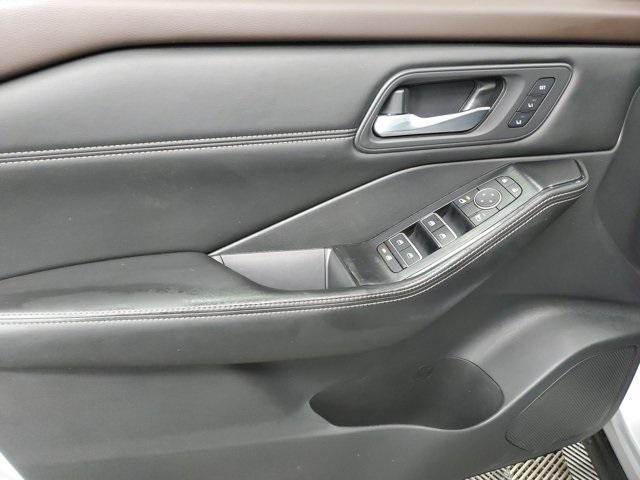 used 2022 Nissan Rogue car, priced at $23,919