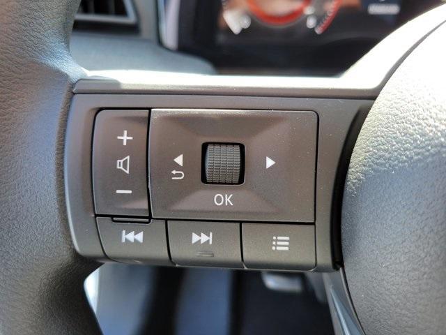 new 2025 Nissan Kicks car, priced at $23,891