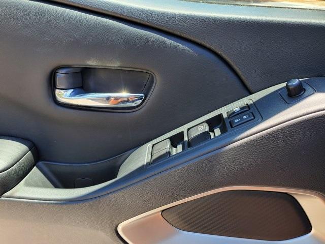 new 2025 Nissan Frontier car, priced at $38,352