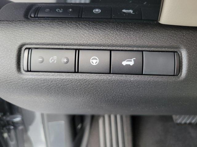 new 2025 Nissan Pathfinder car, priced at $38,253