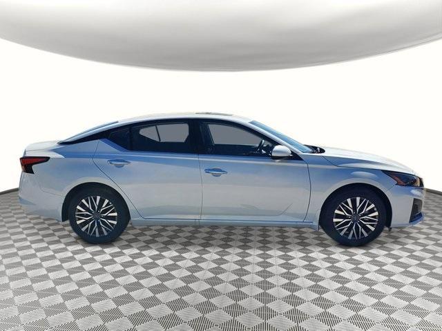 new 2025 Nissan Altima car, priced at $27,305