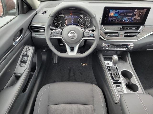 new 2025 Nissan Altima car, priced at $28,940