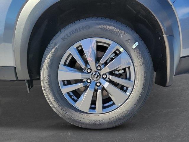 new 2025 Nissan Pathfinder car, priced at $38,221