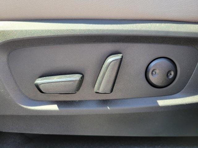 new 2025 Nissan Pathfinder car, priced at $40,070