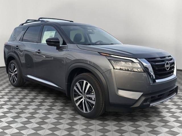 new 2025 Nissan Pathfinder car, priced at $47,842