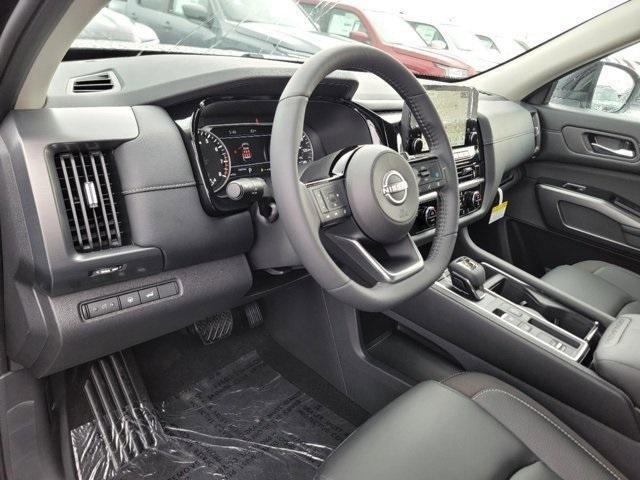 new 2025 Nissan Pathfinder car, priced at $40,644