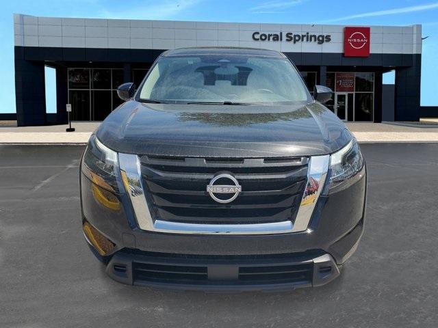 new 2025 Nissan Pathfinder car, priced at $36,983