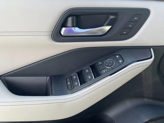 new 2025 Nissan Rogue car, priced at $36,324