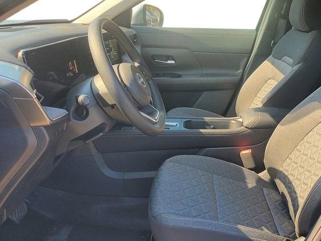 new 2025 Nissan Kicks car, priced at $24,995