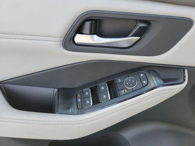 new 2025 Nissan Rogue car, priced at $33,332