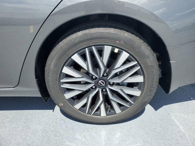 new 2025 Nissan Altima car, priced at $27,624