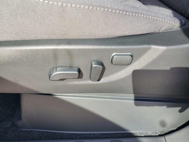 new 2026 Nissan Frontier car, priced at $39,605