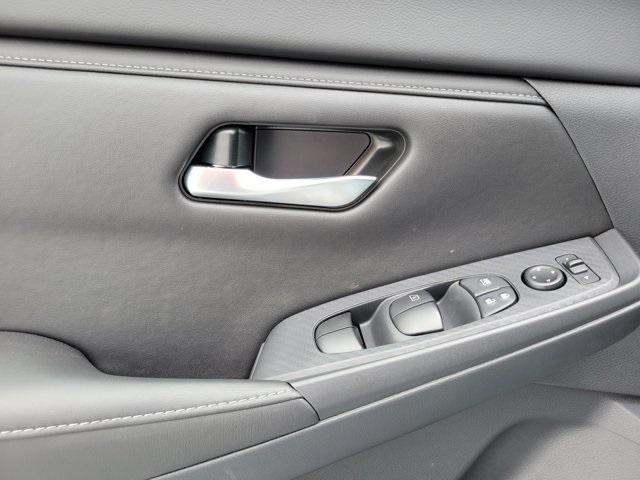 new 2025 Nissan Sentra car, priced at $21,689