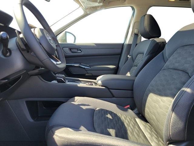 new 2025 Nissan Pathfinder car, priced at $42,368