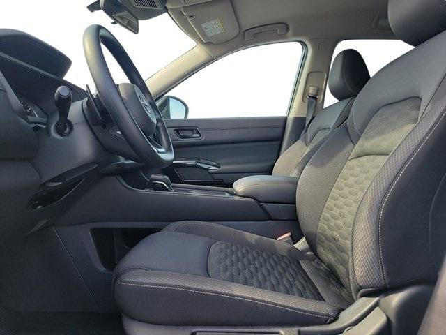 new 2025 Nissan Pathfinder car, priced at $35,100