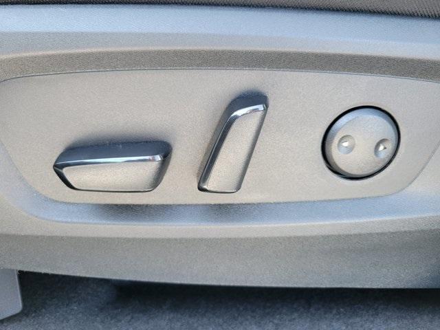 new 2025 Nissan Pathfinder car, priced at $38,434