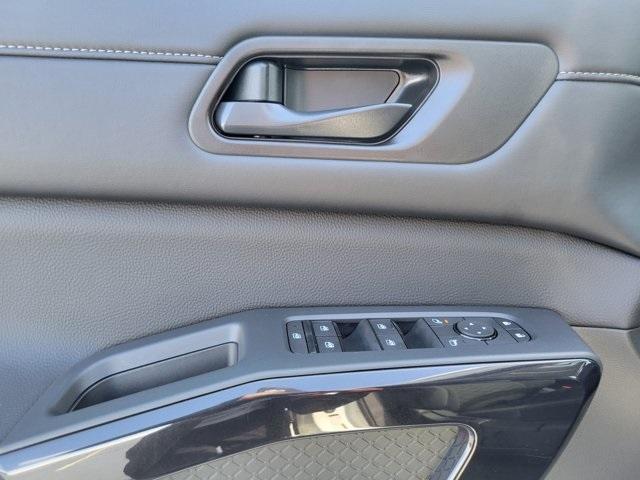 new 2025 Nissan Pathfinder car, priced at $35,021