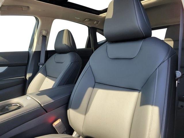 new 2025 Nissan Murano car, priced at $44,737