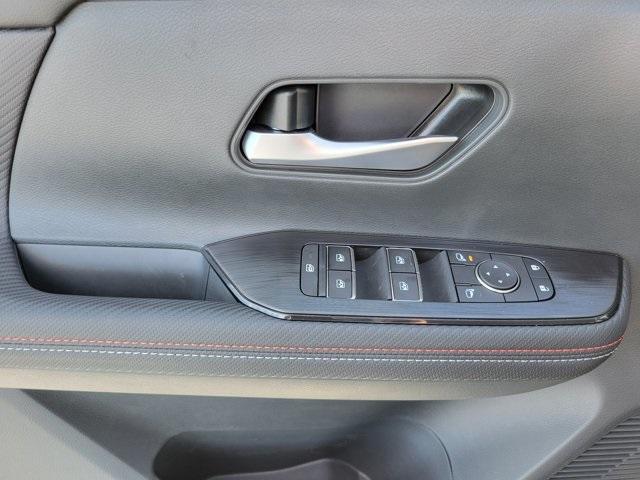 new 2025 Nissan Kicks car, priced at $27,405