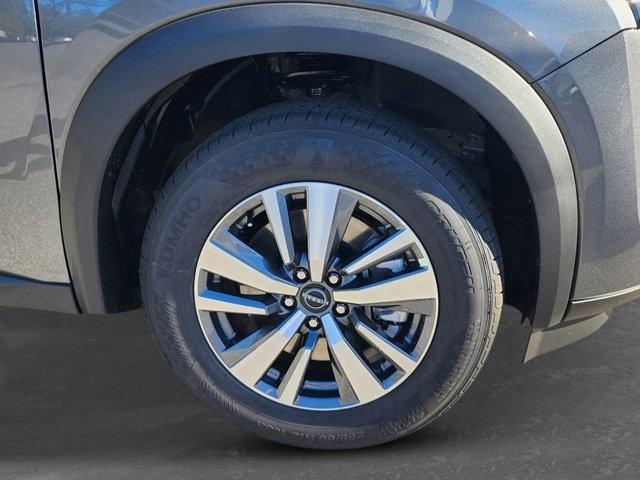 new 2025 Nissan Pathfinder car, priced at $38,434