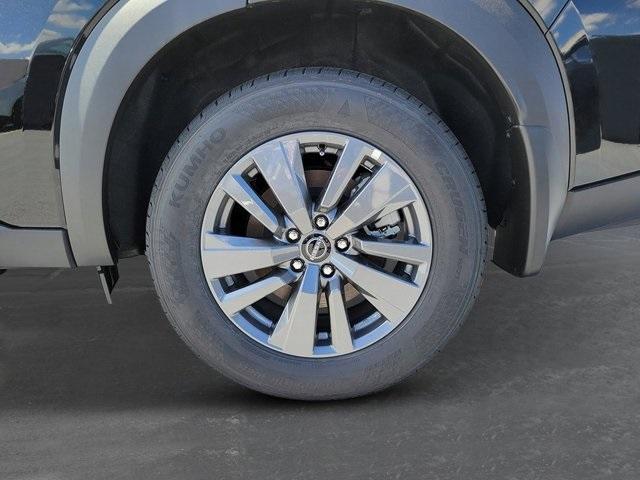 new 2025 Nissan Pathfinder car, priced at $40,002