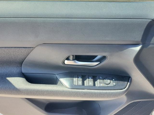 new 2025 Nissan Kicks car, priced at $23,300