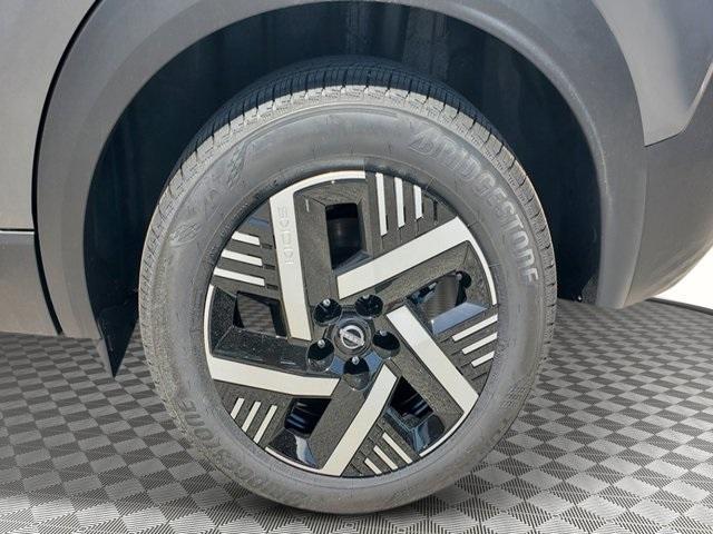 new 2025 Nissan Kicks car, priced at $21,600