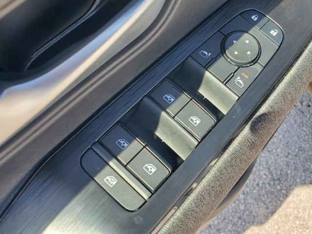 new 2025 Nissan Kicks car, priced at $23,300