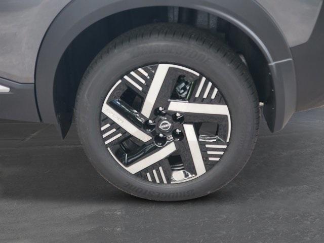 new 2025 Nissan Kicks car, priced at $24,221