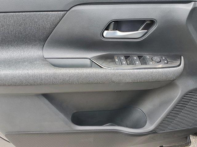 new 2025 Nissan Kicks car, priced at $24,221