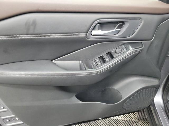 used 2023 Nissan Rogue car, priced at $22,928