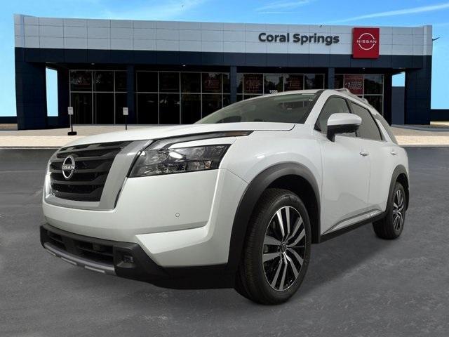 new 2025 Nissan Pathfinder car, priced at $44,432
