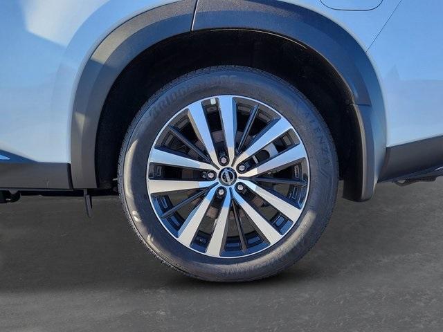 new 2025 Nissan Pathfinder car, priced at $48,237