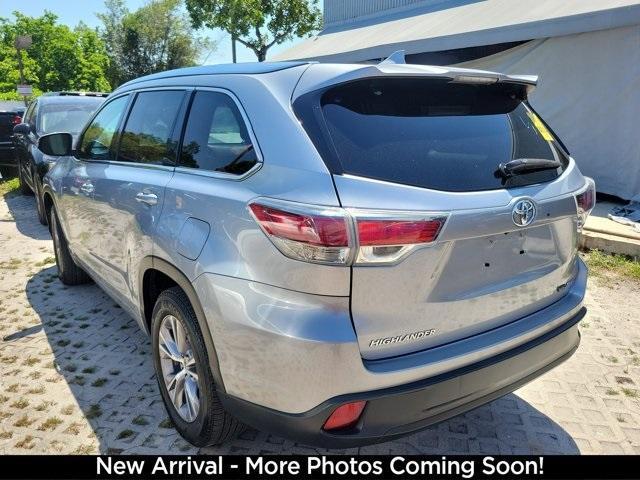 used 2014 Toyota Highlander car, priced at $19,990
