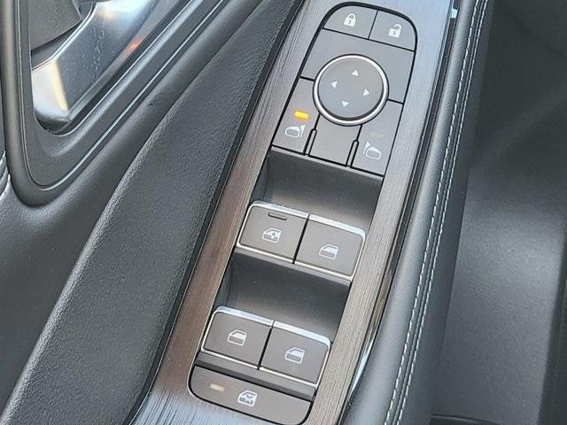 new 2025 Nissan Rogue car, priced at $39,302