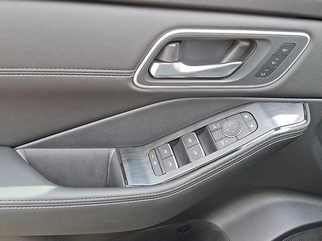 new 2026 Nissan Rogue car, priced at $37,019