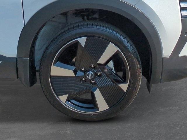 new 2025 Nissan Kicks car, priced at $26,296