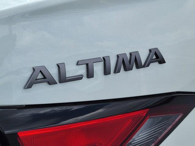 new 2025 Nissan Altima car, priced at $25,370