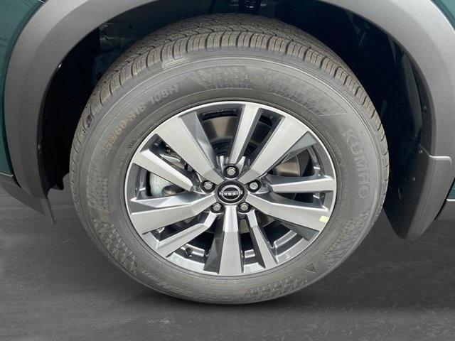 new 2025 Nissan Pathfinder car, priced at $42,814