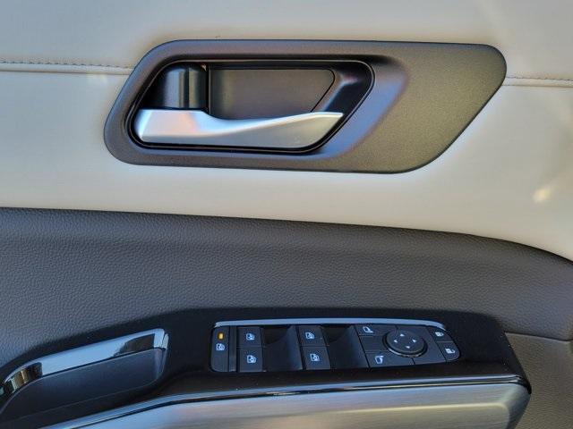 new 2025 Nissan Pathfinder car, priced at $42,814