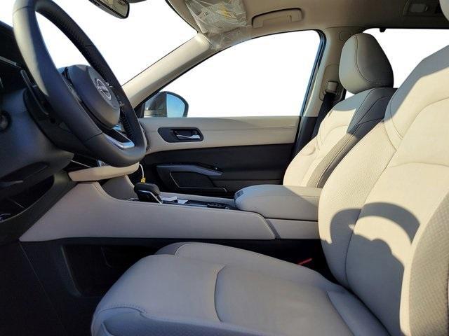 new 2025 Nissan Pathfinder car, priced at $42,814