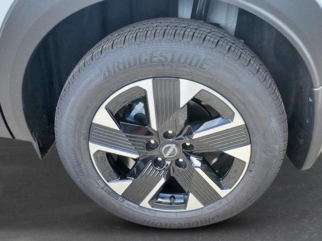 new 2025 Nissan Kicks car, priced at $24,355