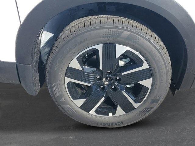 new 2025 Nissan Kicks car, priced at $24,995
