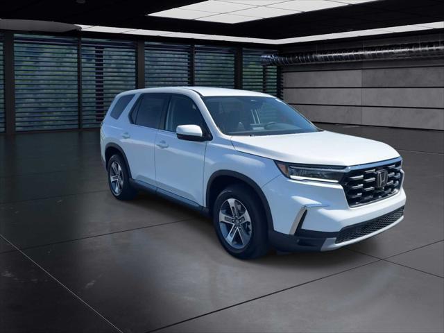 new 2025 Honda Pilot car, priced at $49,650